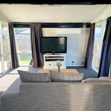3 Bedroom Family House In Excellent Location Hamilton Buitenkant foto